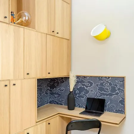 Apartment Design Et Confort Near Champs Elysees Paris